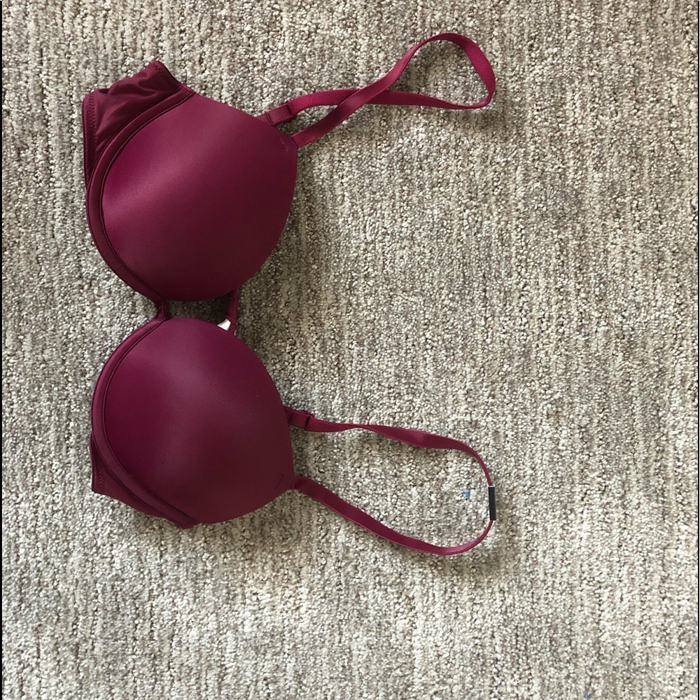 Pink bra!!!